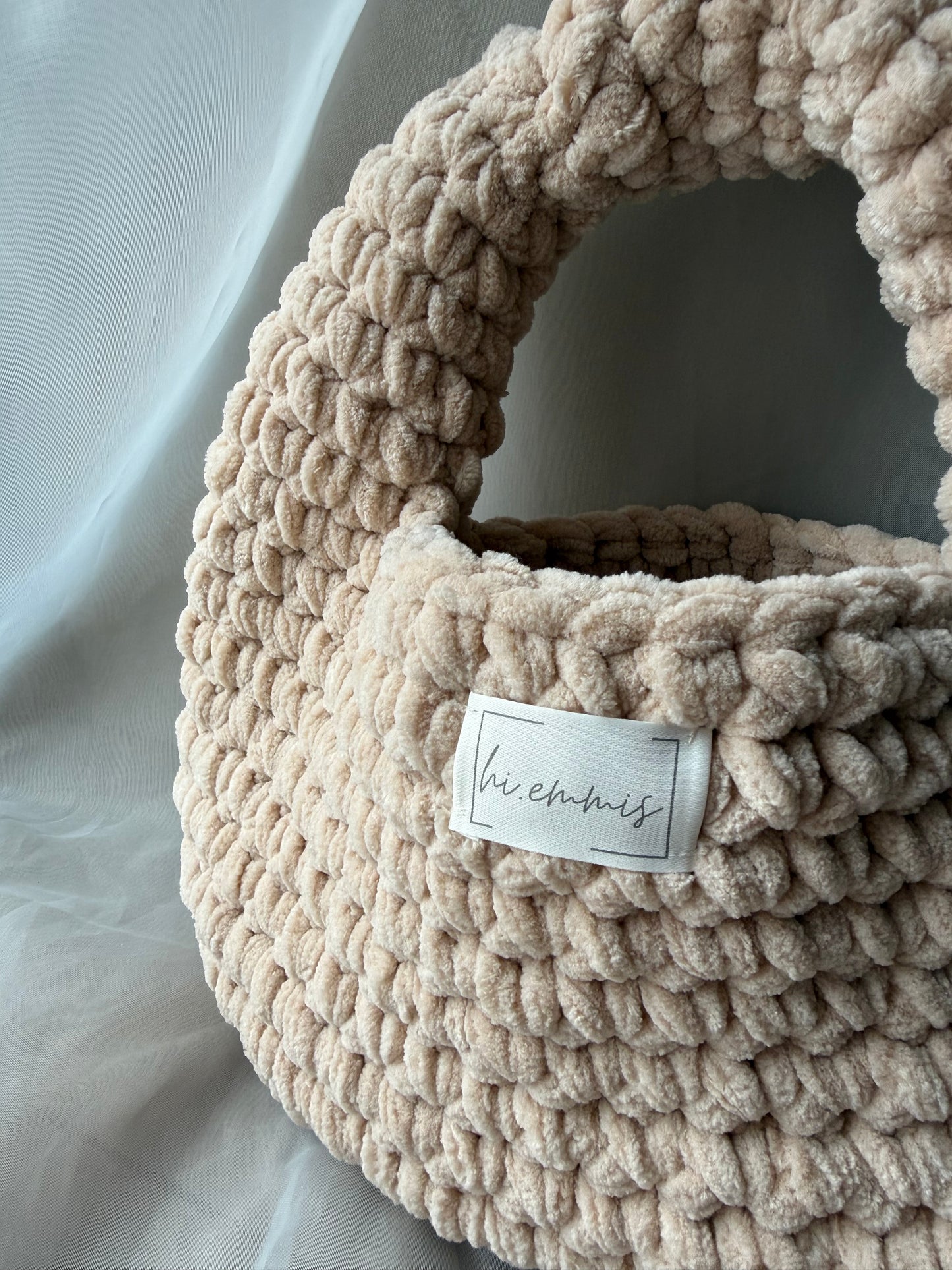 Crochet Bag ,EMMA‘ • Häkeltasche • klein• Beige Plüsch