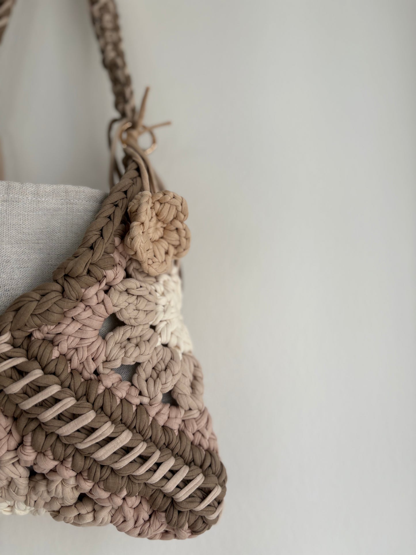 Crochet Bag ,HOBO‘ • Häkeltasche • Beige • Innentasche