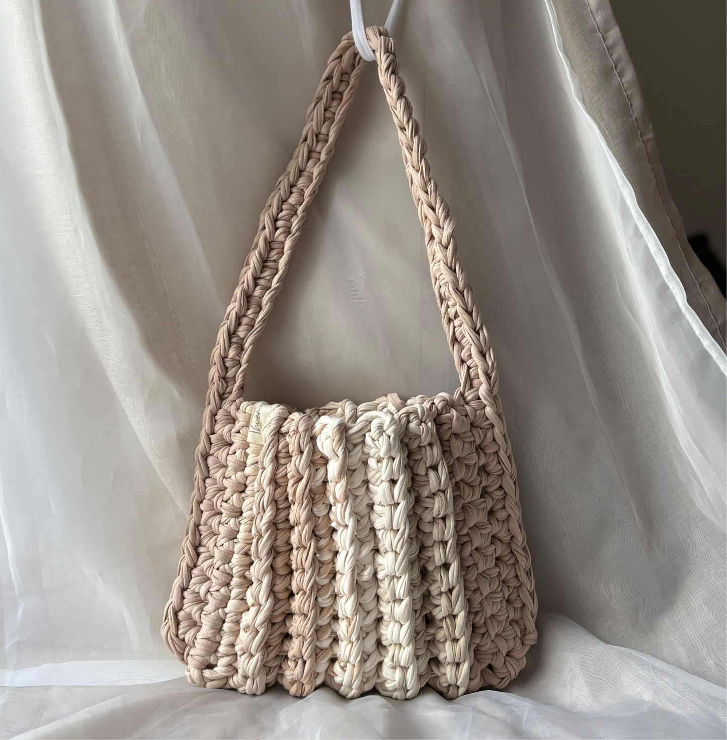 Crochet Bag ,APRIL‘ • Häkeltasche • Beige mix • Size S