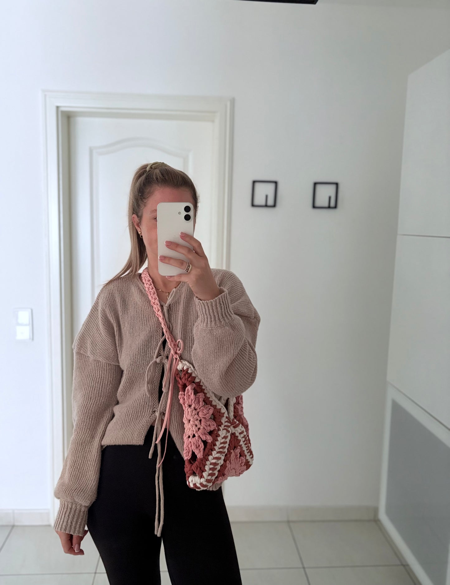 Crochet Bag ,HOBO‘ • Häkeltasche • Blumen