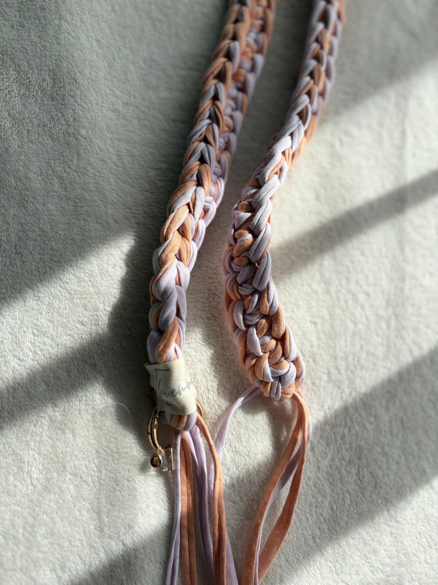 Crochet Handykette • Pfirsich/Lila • inkl. Karabiner