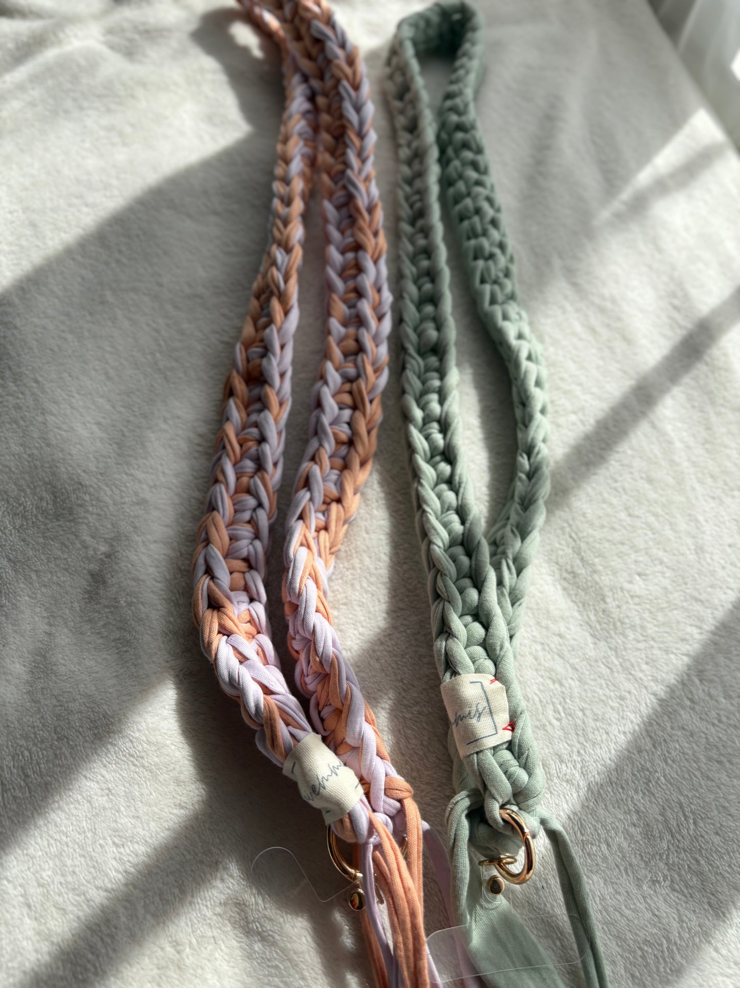 Crochet Handykette • Pfirsich/Lila • inkl. Karabiner