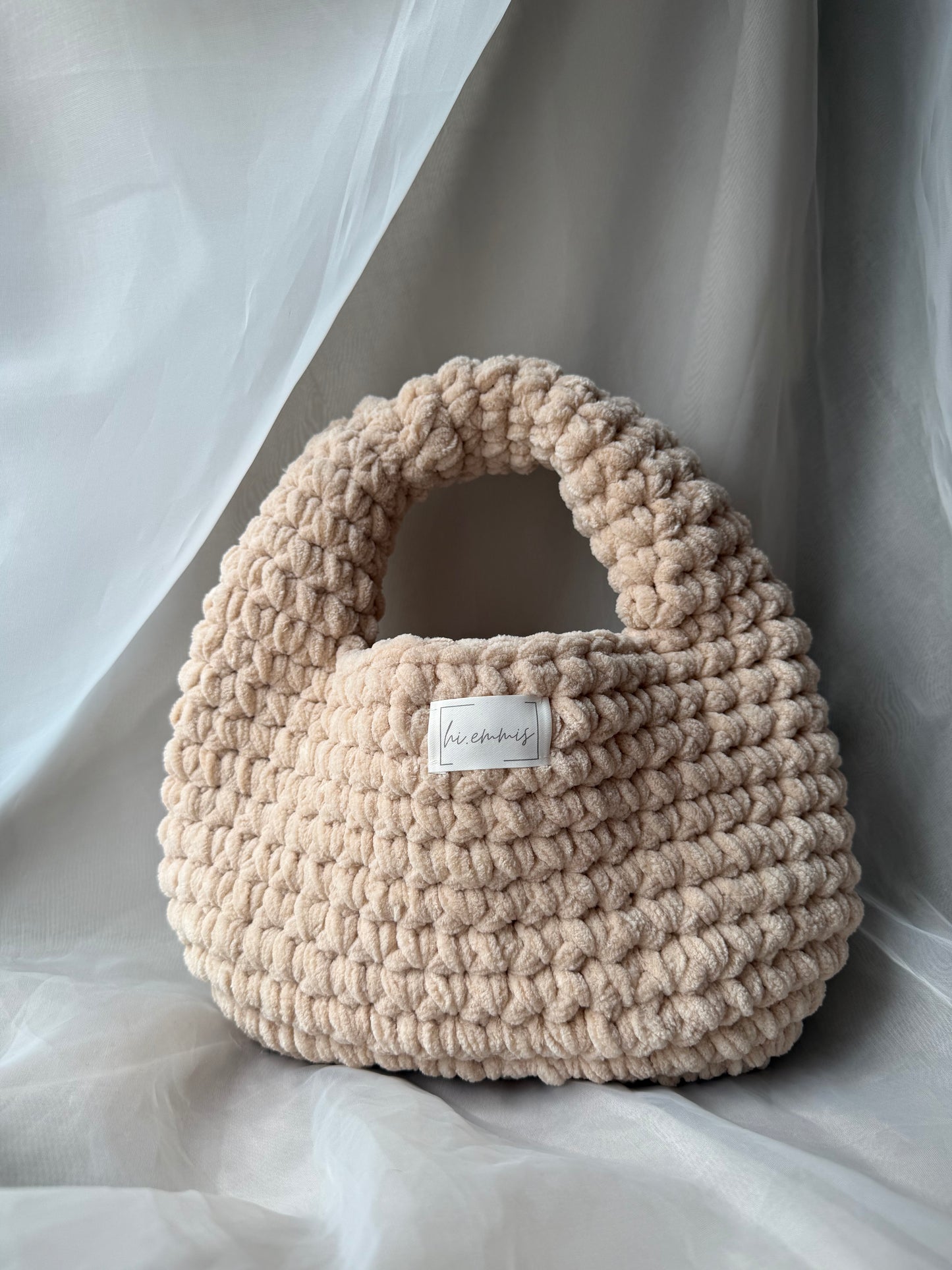 Crochet Bag ,EMMA‘ • Häkeltasche • klein• Beige Plüsch