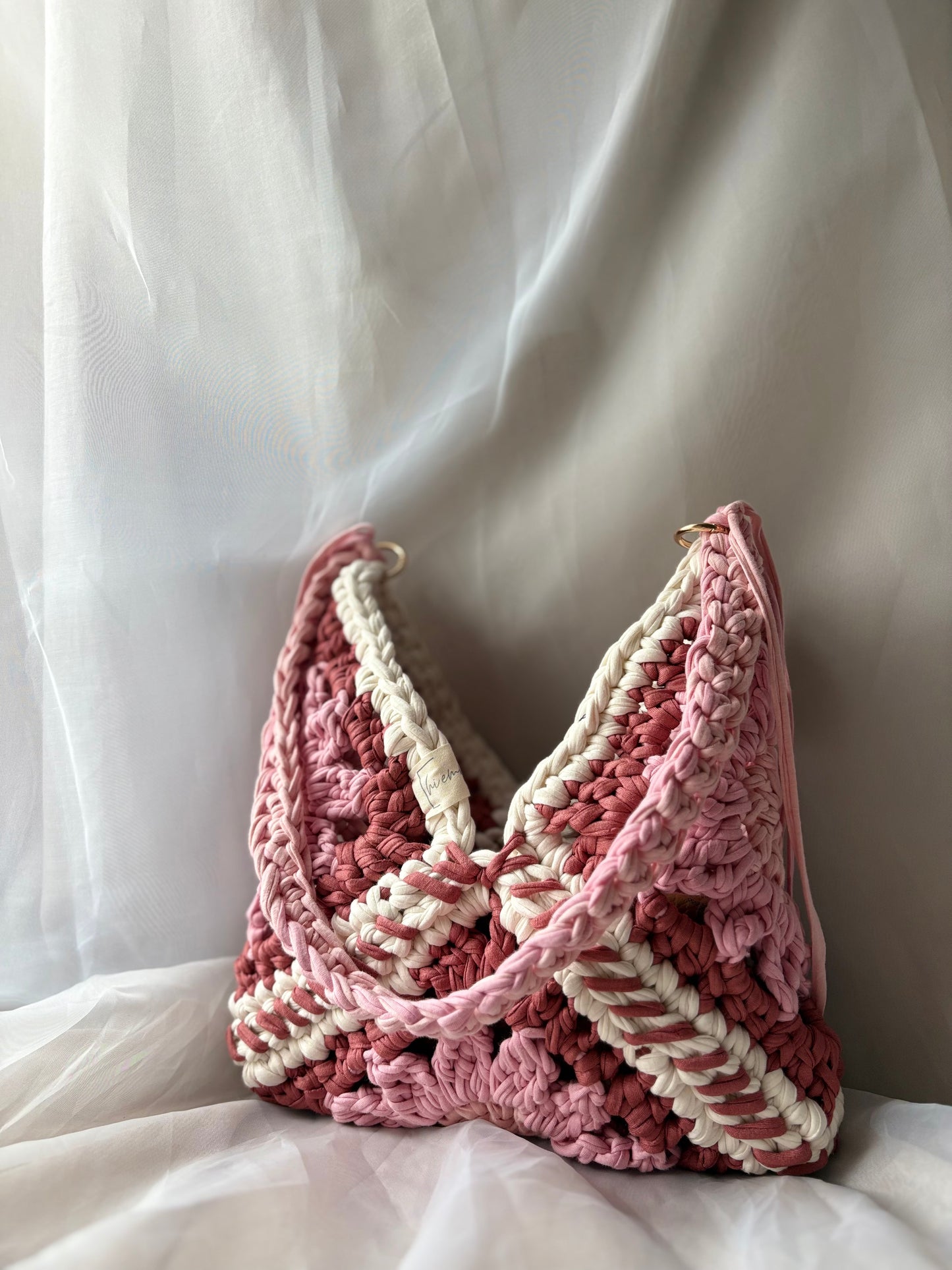 Crochet Bag ,HOBO‘ • Häkeltasche • Blumen