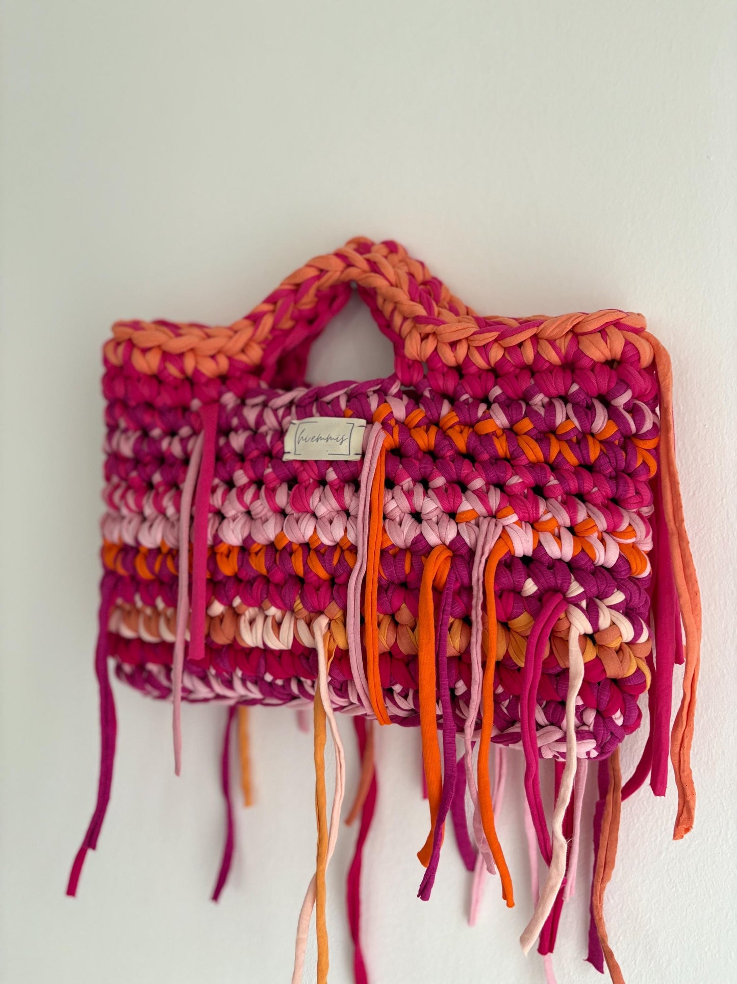Crochet Bag ,LINE‘ • Häkeltasche • Fransen • Pink Orange