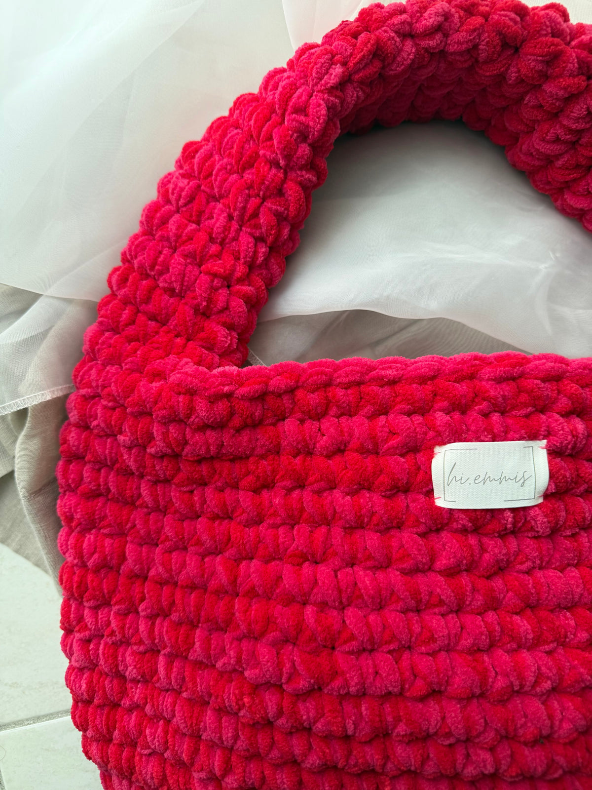 Crochet Bag ,EMMA‘ • Häkeltasche • Medium • Rot/Pink Plüsch
