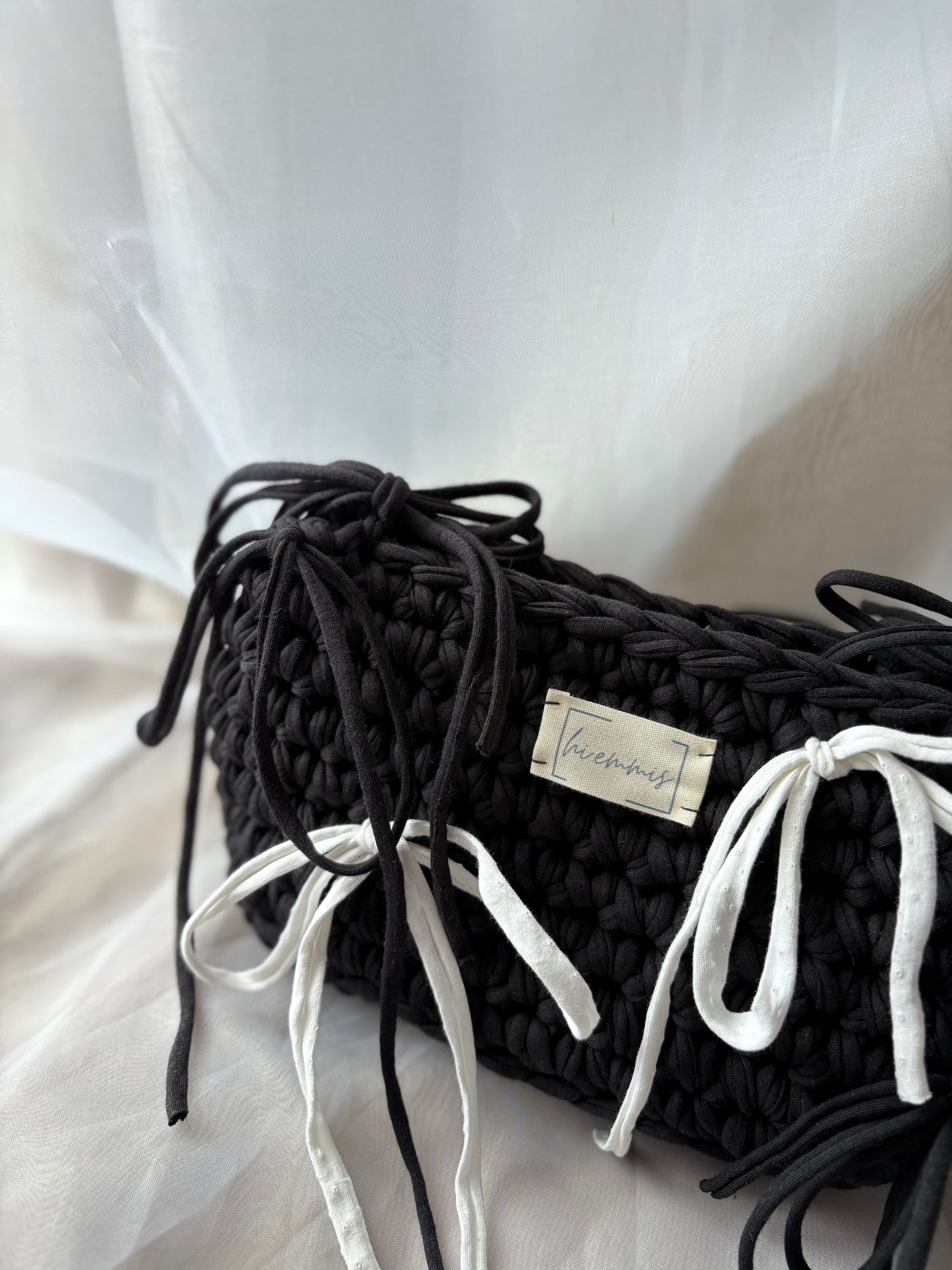 Crochet Bag ,FANNY‘ • Häkeltasche • Kulturbeutel • Schlaufen