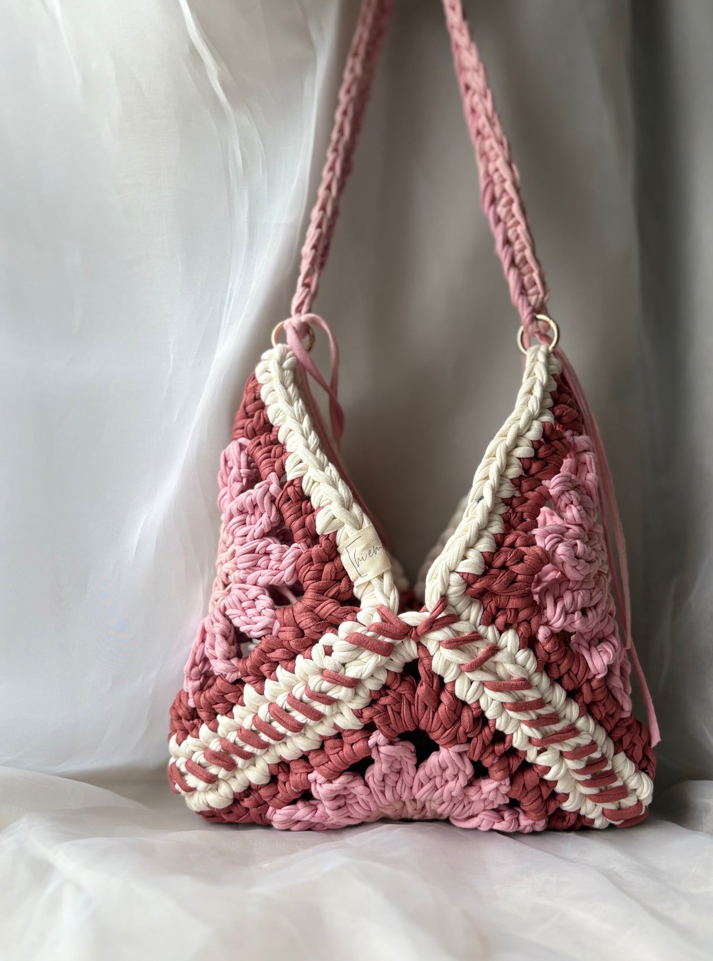 Crochet Bag ,HOBO‘ • Häkeltasche • Blumen