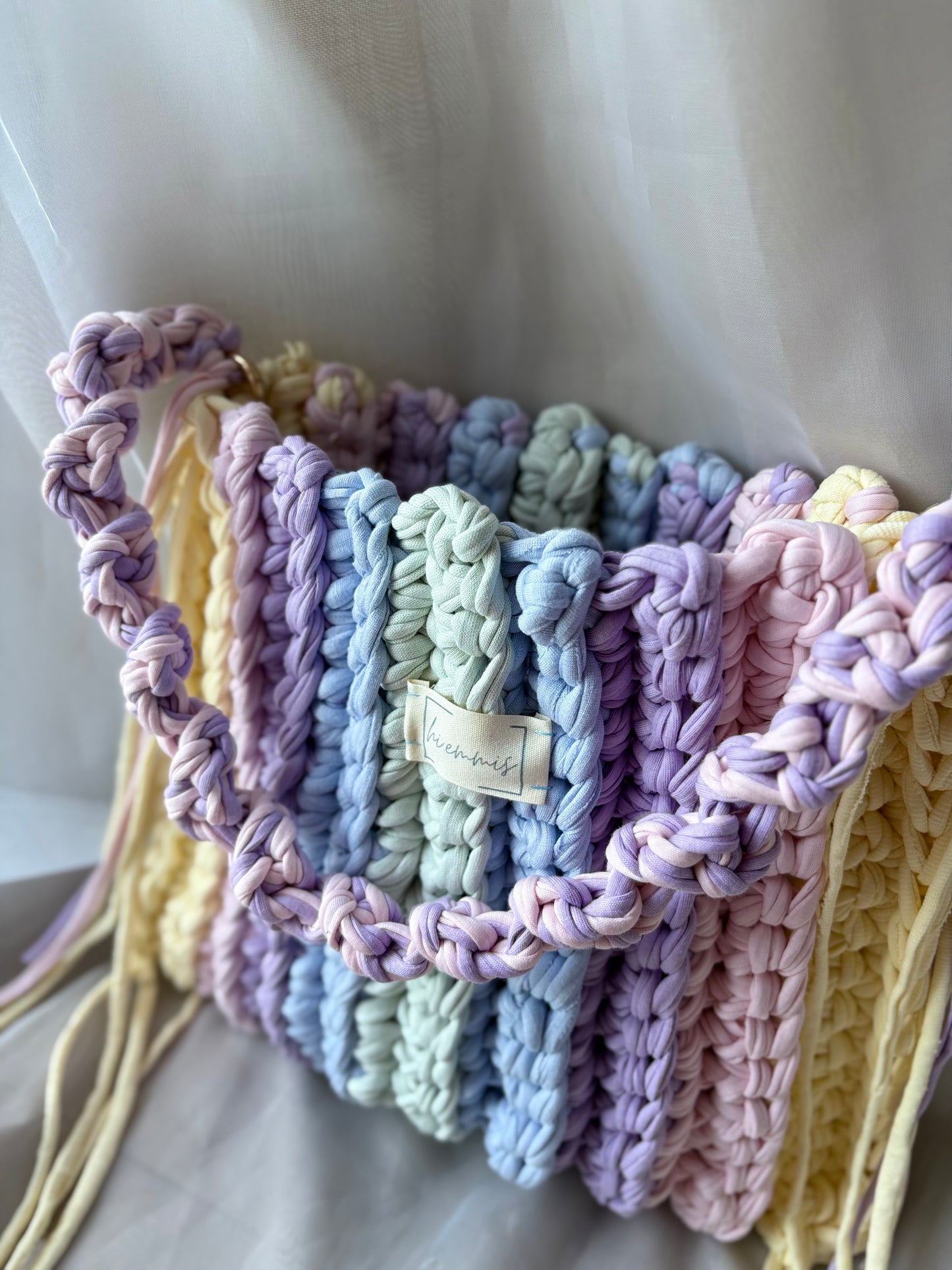 Crochet Bag ,APRIL‘ • Häkeltasche • Pastell Fransen