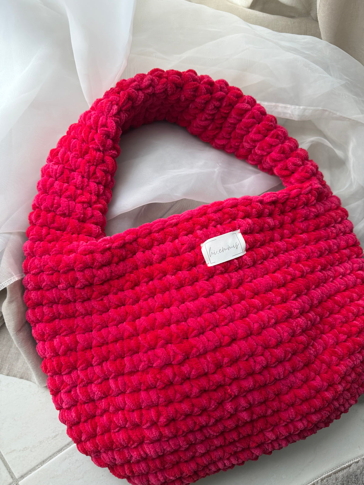 Crochet Bag ,EMMA‘ • Häkeltasche • Medium • Rot/Pink Plüsch